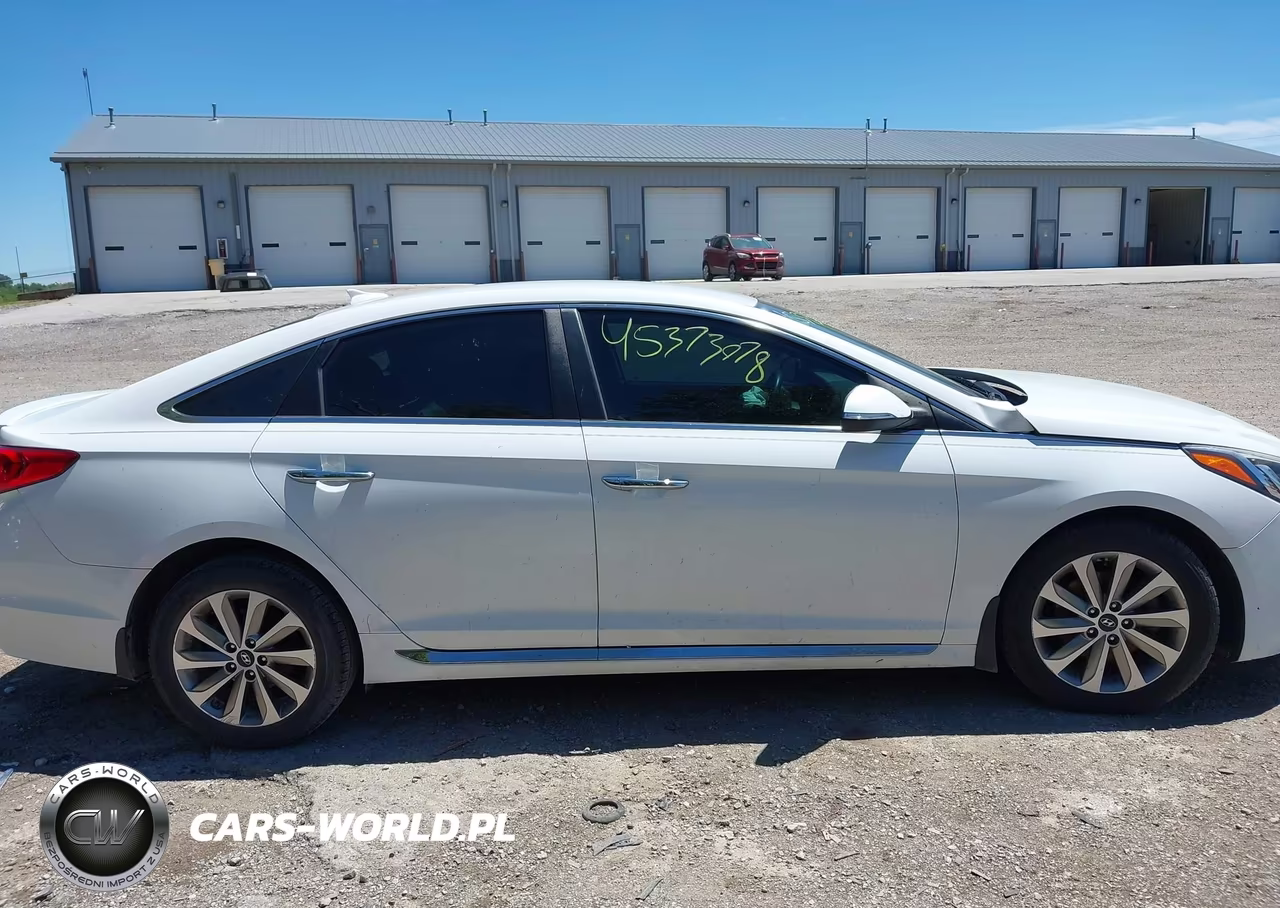 2016 Hyundai Sonata Sport VIN:5NPE34AFXGH283916 - 13