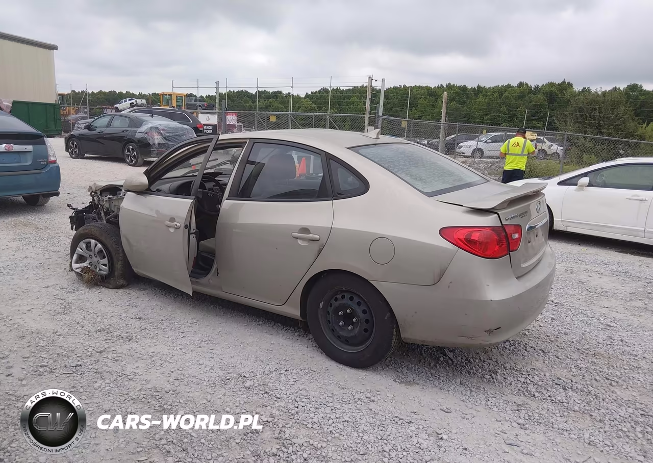 2010 Hyundai Elantra Gls VIN:KMHDU4AD2AU039550 - 3