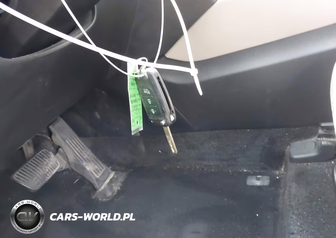 2020 Hyundai Santa Fe Se VIN:5NMS23ADXLH244894 - 11