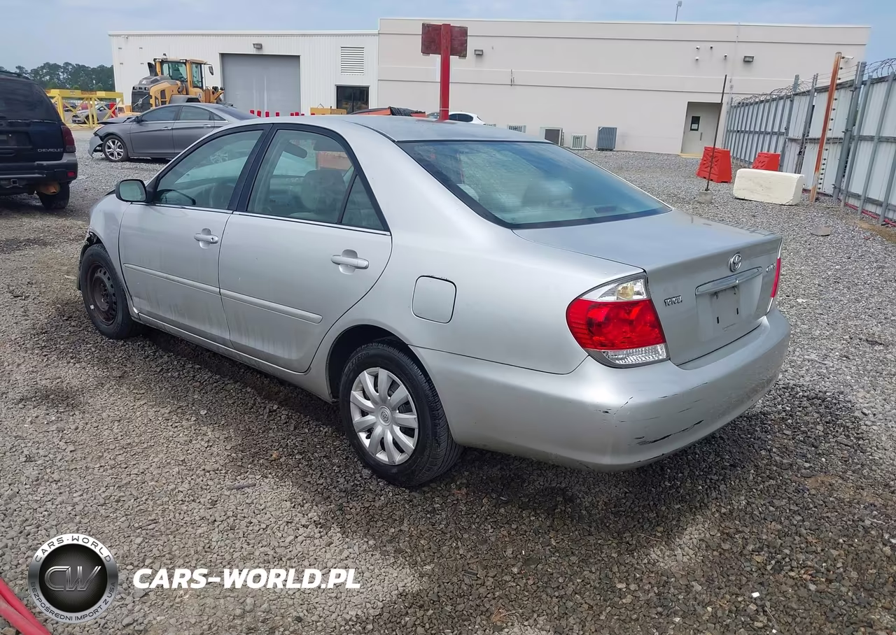 2005 Toyota Camry Std VIN:4T1BE32K15U954617 - 3