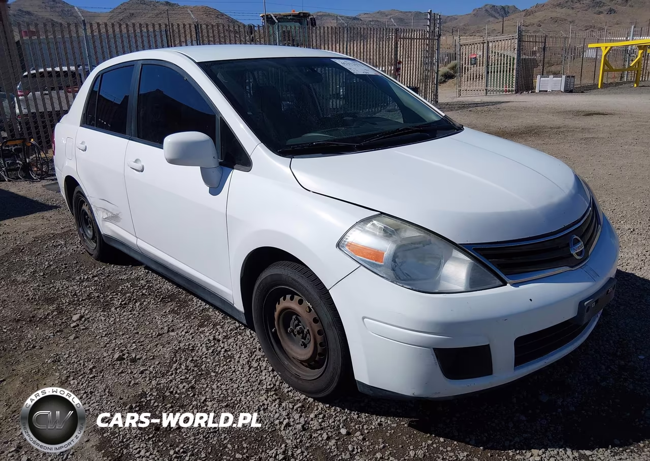 2011 Nissan Versa 1.8S