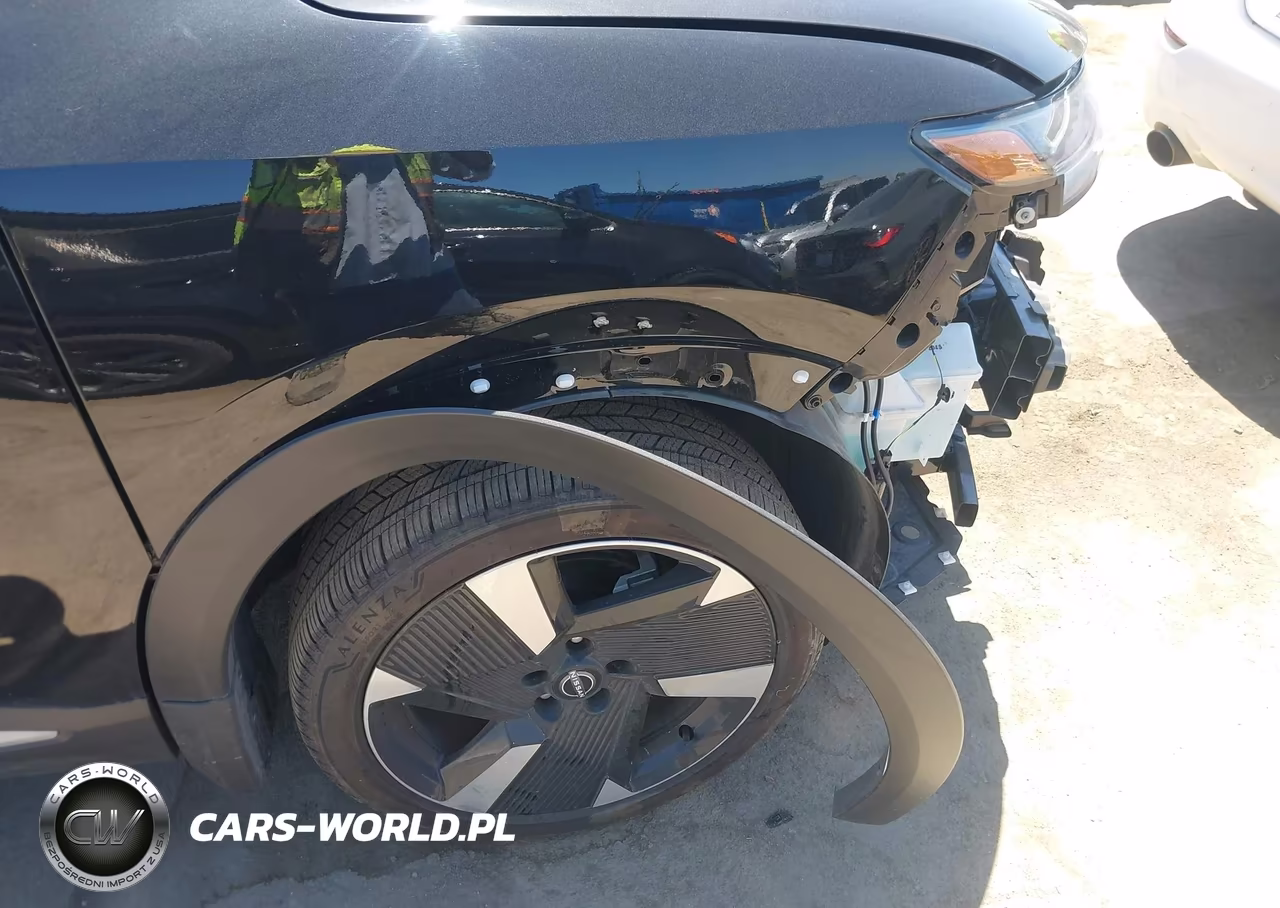 2025 Nissan Kicks Sr Fwd VIN:3N8AP6DAXSL419084 - 19