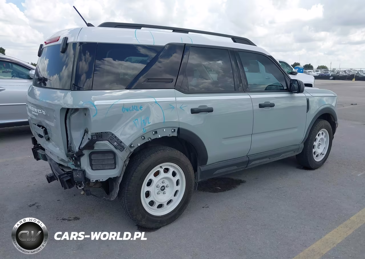 2023 Ford Bronco Sport Heritage VIN:3FMCR9G61PRD09452 - 4
