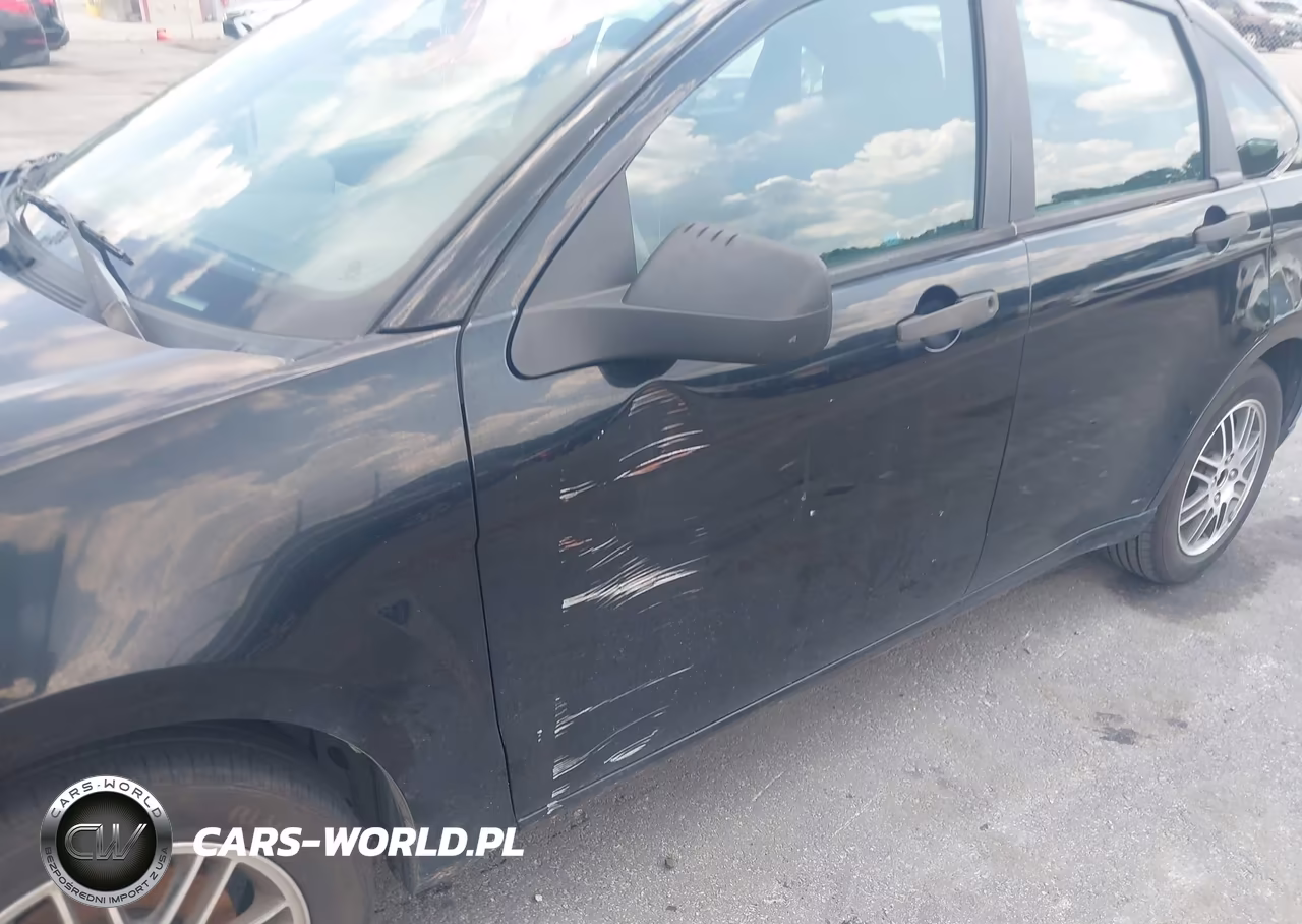 2010 Ford Focus Se VIN:1FAHP3FN3AW198709 - 6