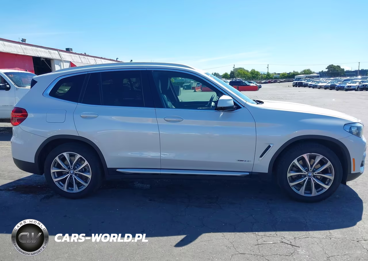 2018 BMW X3 xDrive30I VIN:5UXTR9C54JLD63756 - 13