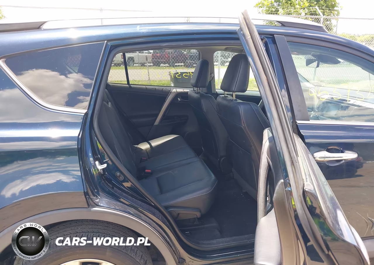 2018 Toyota Rav4 Limited VIN:2T3DFREV4JW788304 - 8