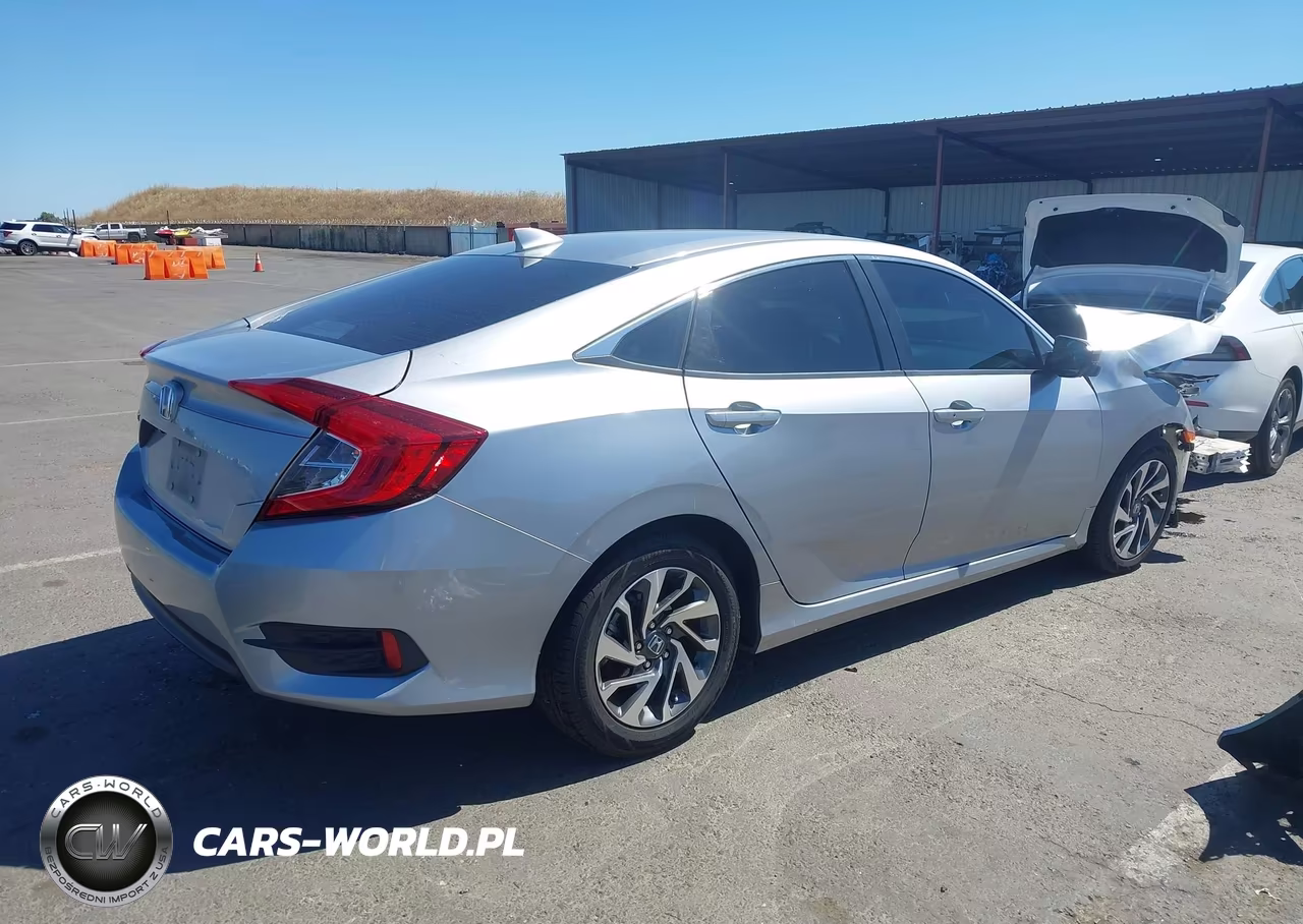 2018 Honda Civic Ex VIN:2HGFC2F72JH540370 - 4