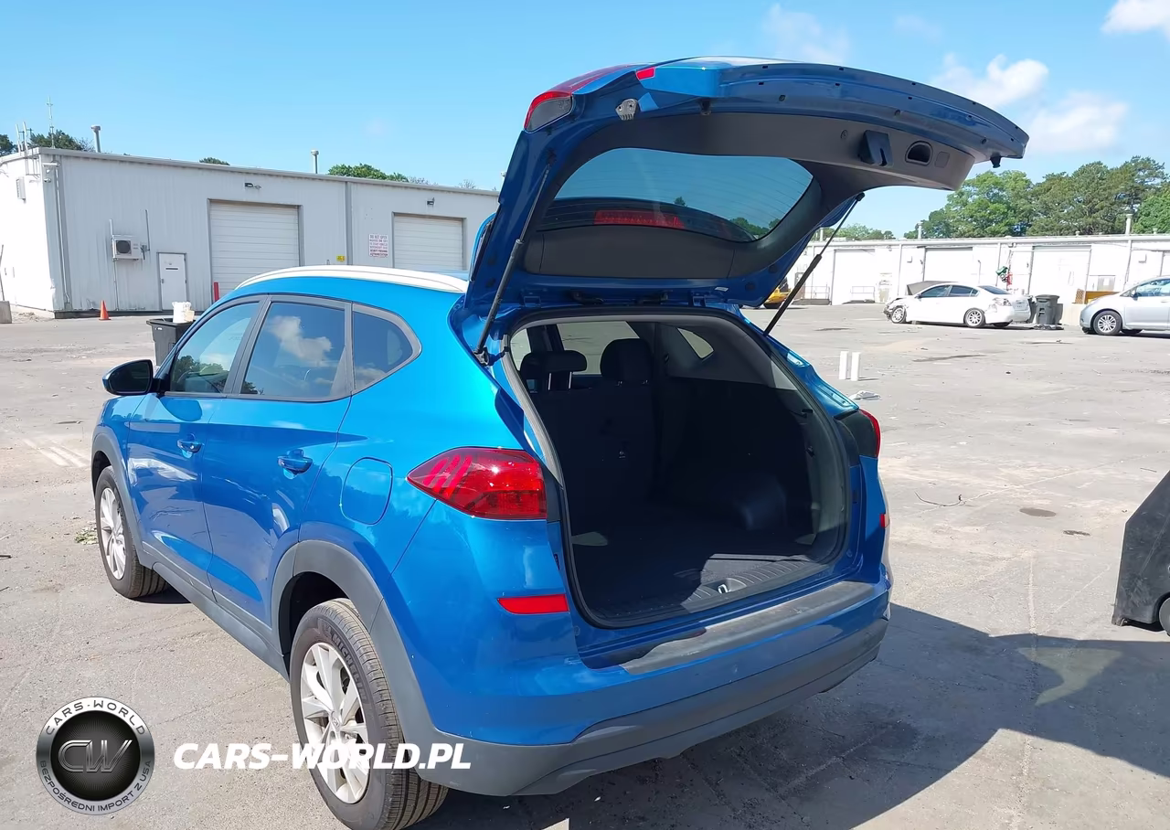 2019 Hyundai Tucson Value VIN:KM8J3CA40KU038415 - 3