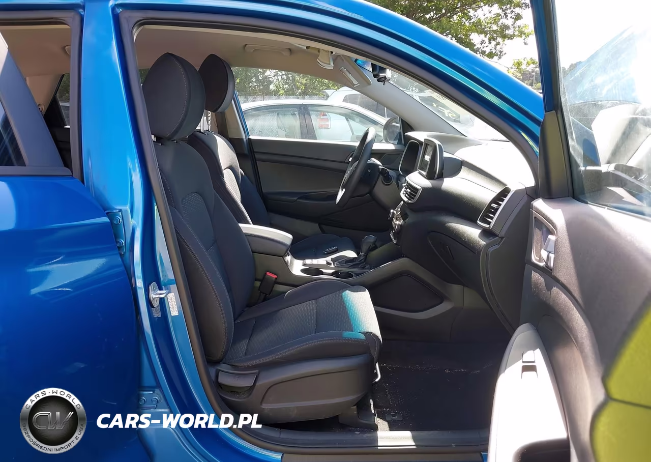 2019 Hyundai Tucson Value VIN:KM8J3CA40KU038415 - 5