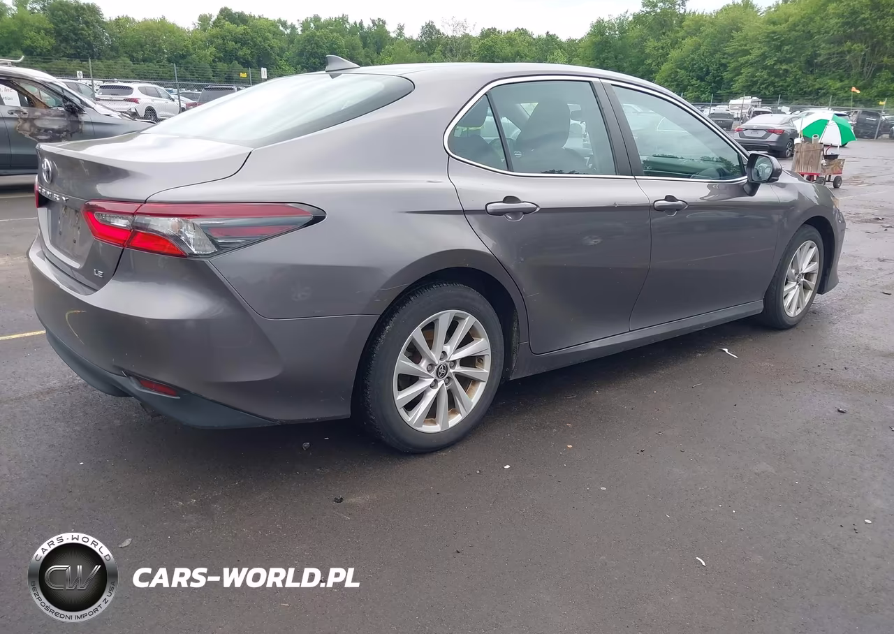 2021 Toyota Camry Le VIN:4T1C11AK1MU423549 - 4
