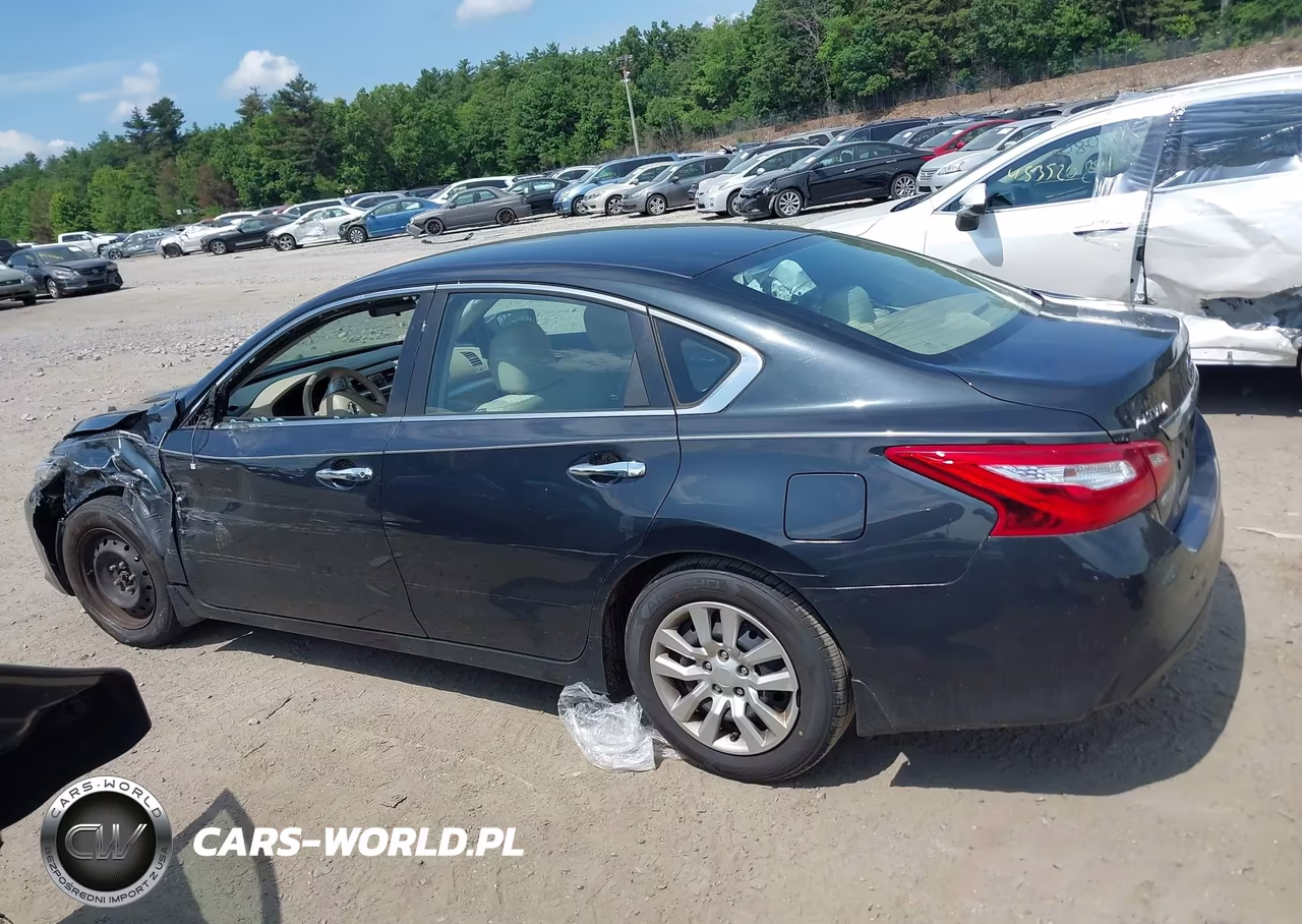 2016 Nissan Altima 2.5 S VIN:1N4AL3AP4GC145856 - 14