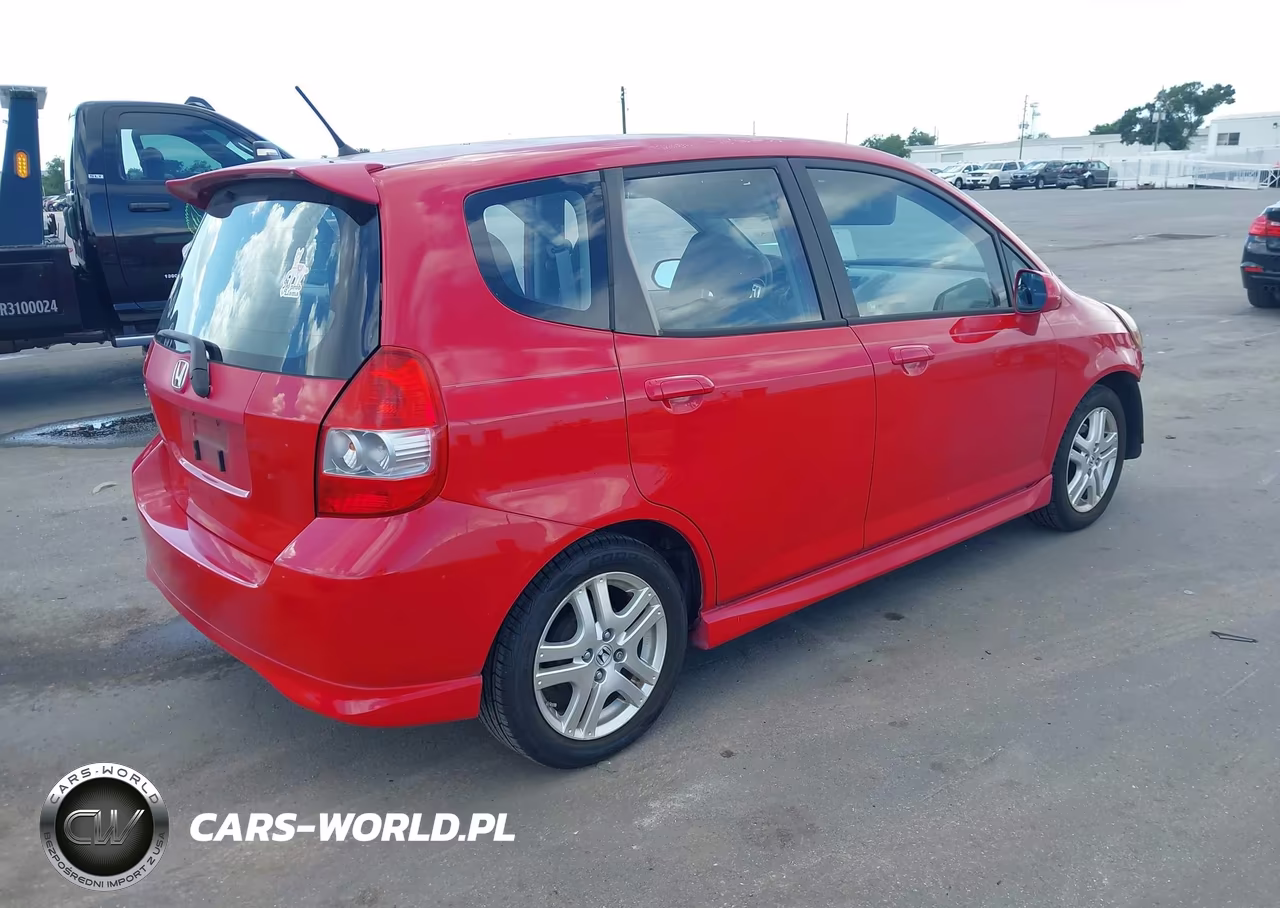 2008 Honda Fit Sport VIN:JHMGD37698S020552 - 4