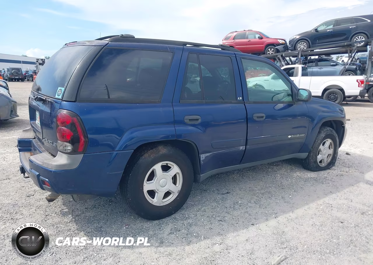 2002 Chevrolet Trailblazer Ls VIN:1GNDT13S222365368 - 4