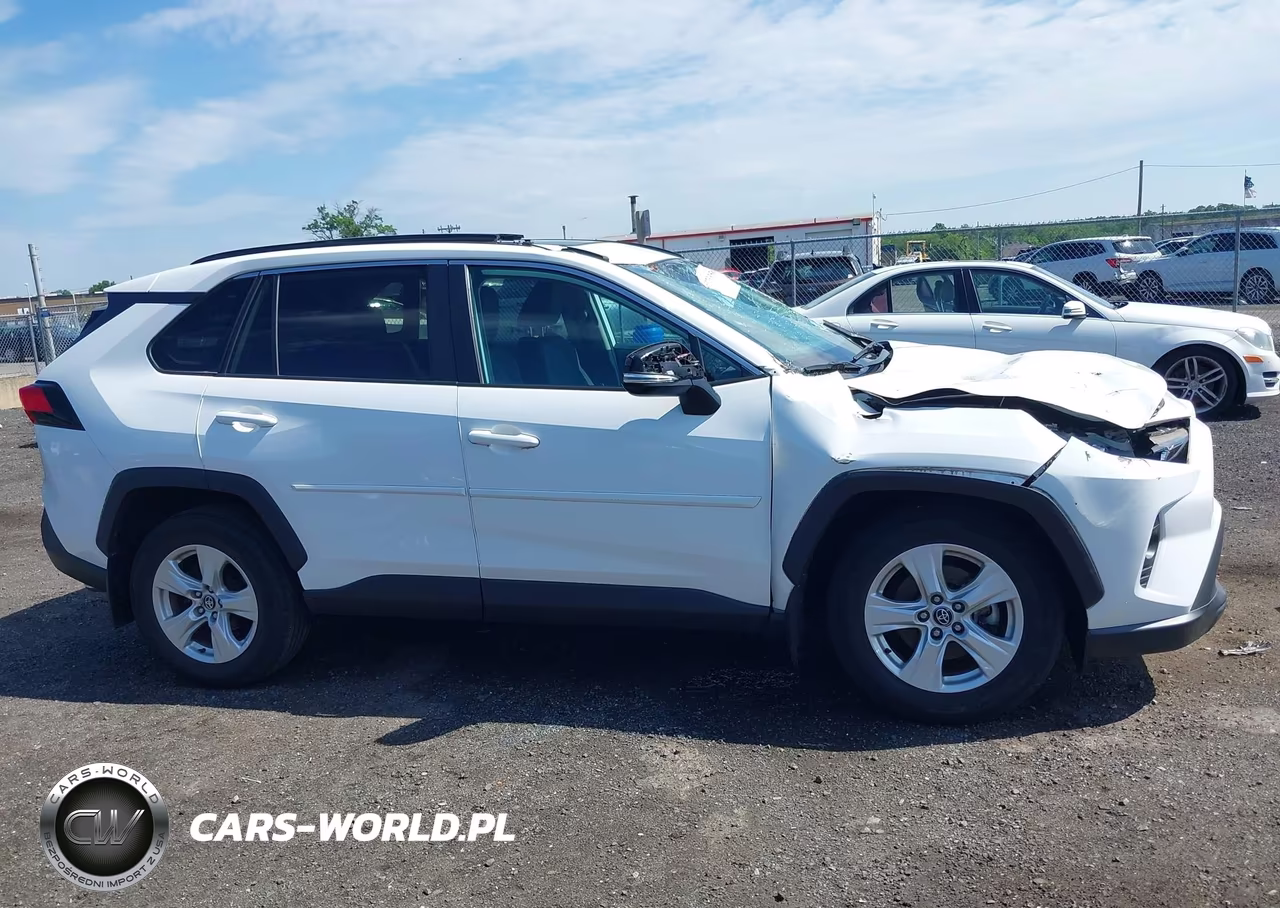 2020 Toyota Rav4 Xle VIN:2T3P1RFV6LW132473 - 13