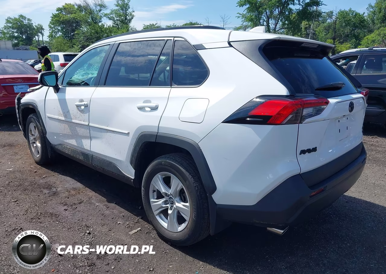 2020 Toyota Rav4 Xle VIN:2T3P1RFV6LW132473 - 3