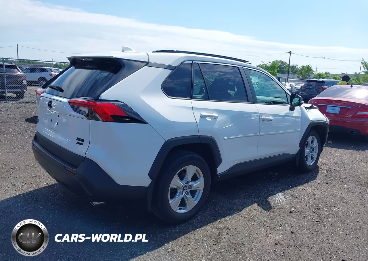 2020 Toyota Rav4 Xle VIN:2T3P1RFV6LW132473 - 4