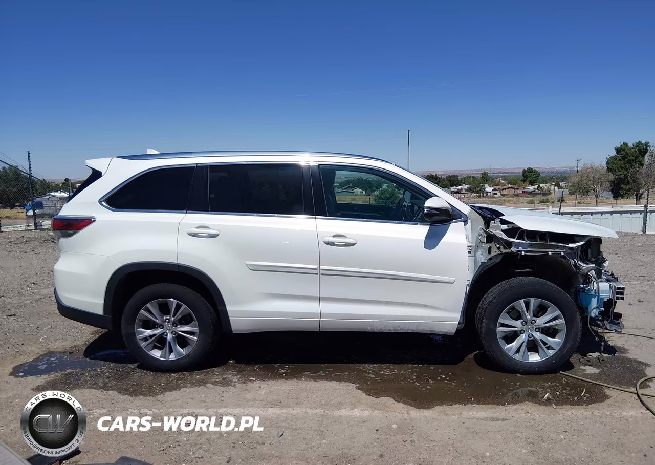 2015 Toyota Highlander Xle V6 VIN:5TDKKRFH6FS085260 - 14