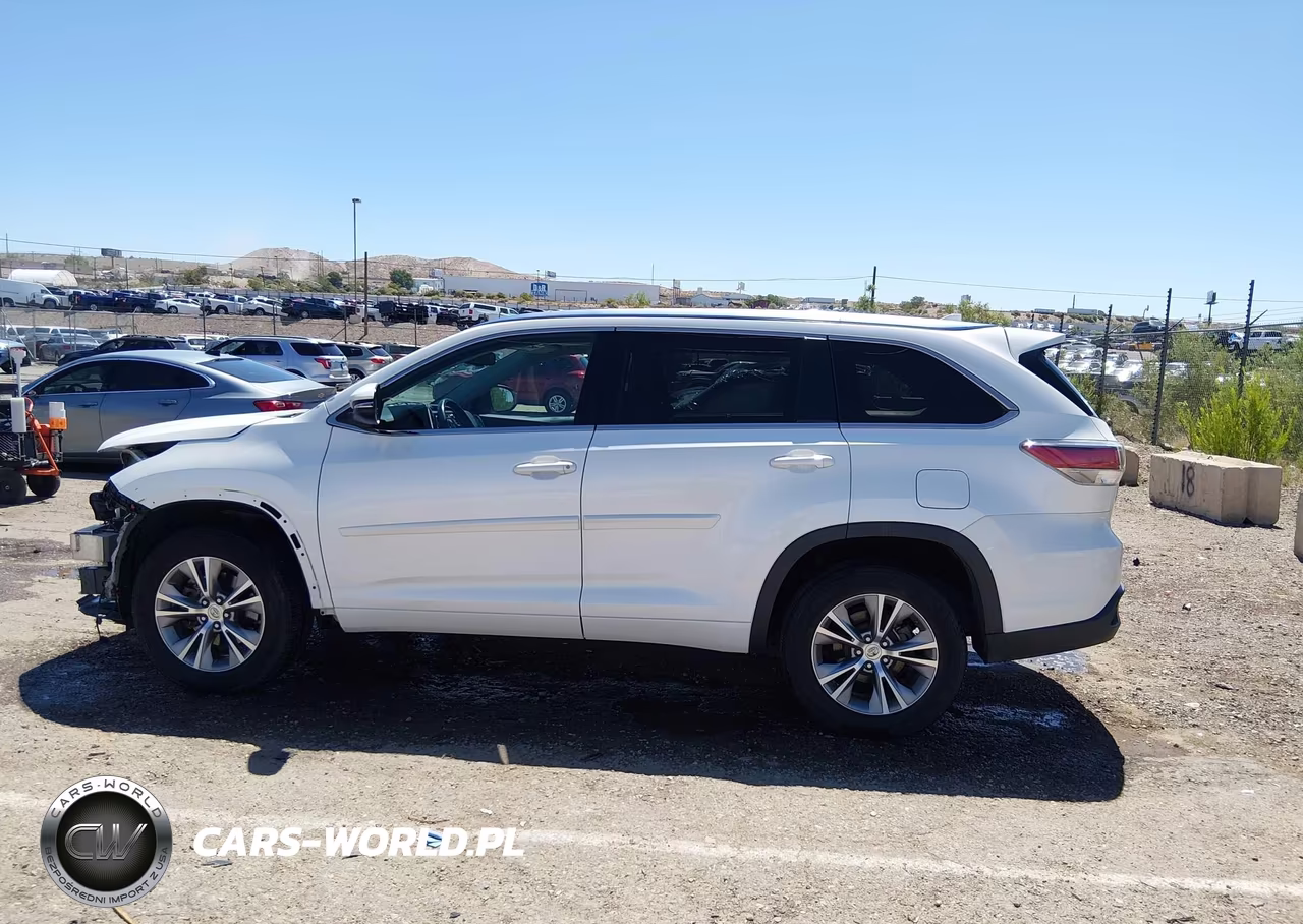 2015 Toyota Highlander Xle V6 VIN:5TDKKRFH6FS085260 - 15