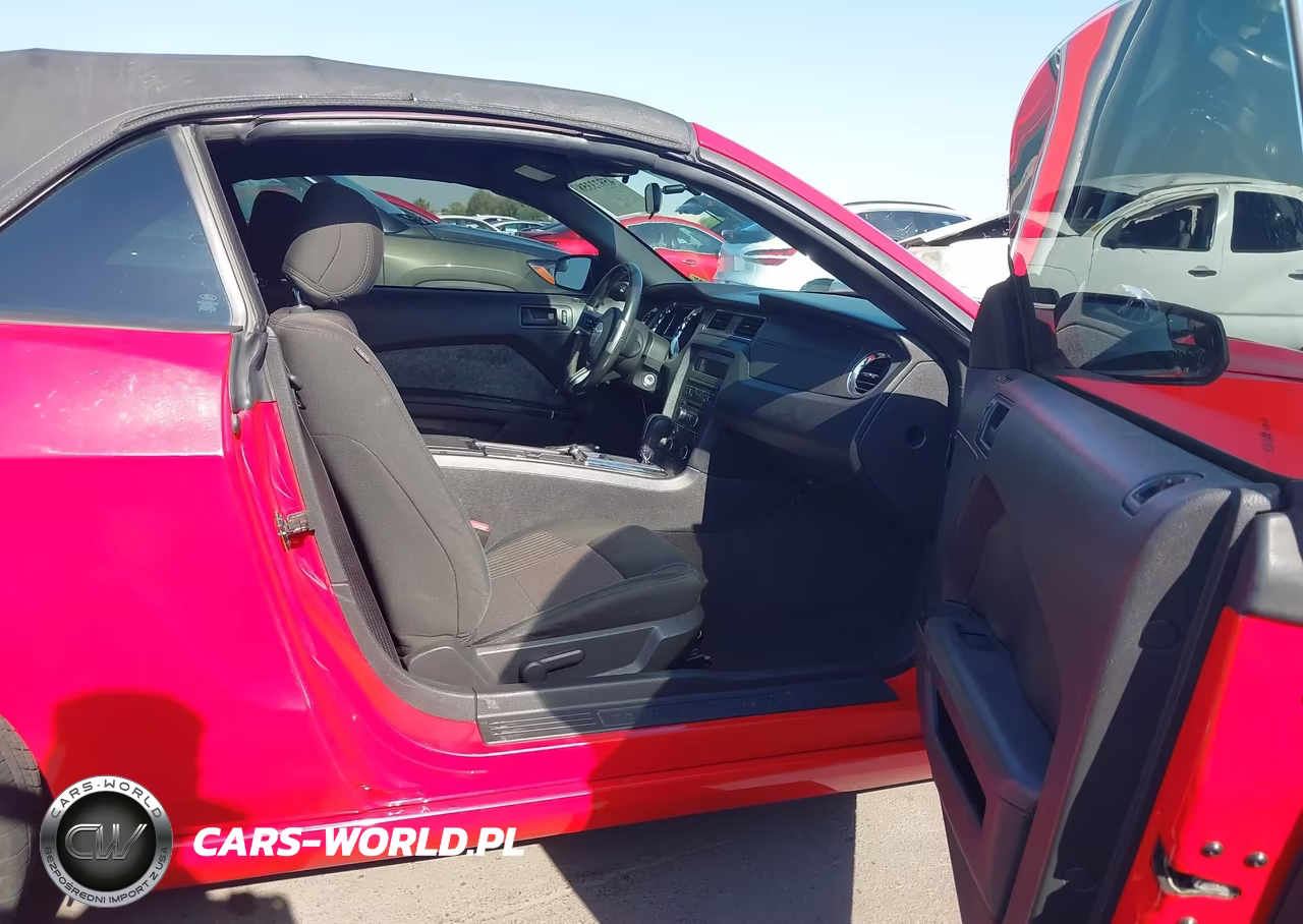 2014 Ford Mustang V6 VIN:1ZVBP8EM7E5242953 - 5