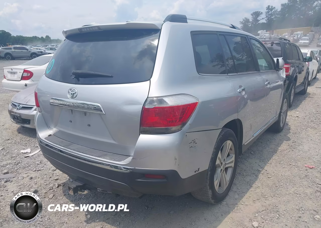 2013 Toyota Highlander Limited V6 VIN:5TDYK3EH2DS139465 - 4