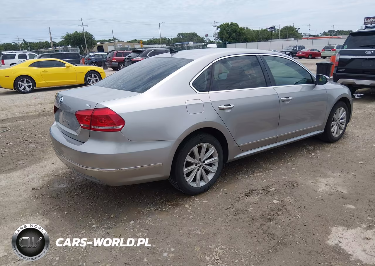 2012 Volkswagen Passat 2.5L Sel Premium VIN:1VWCP7A33CC091503 - 4