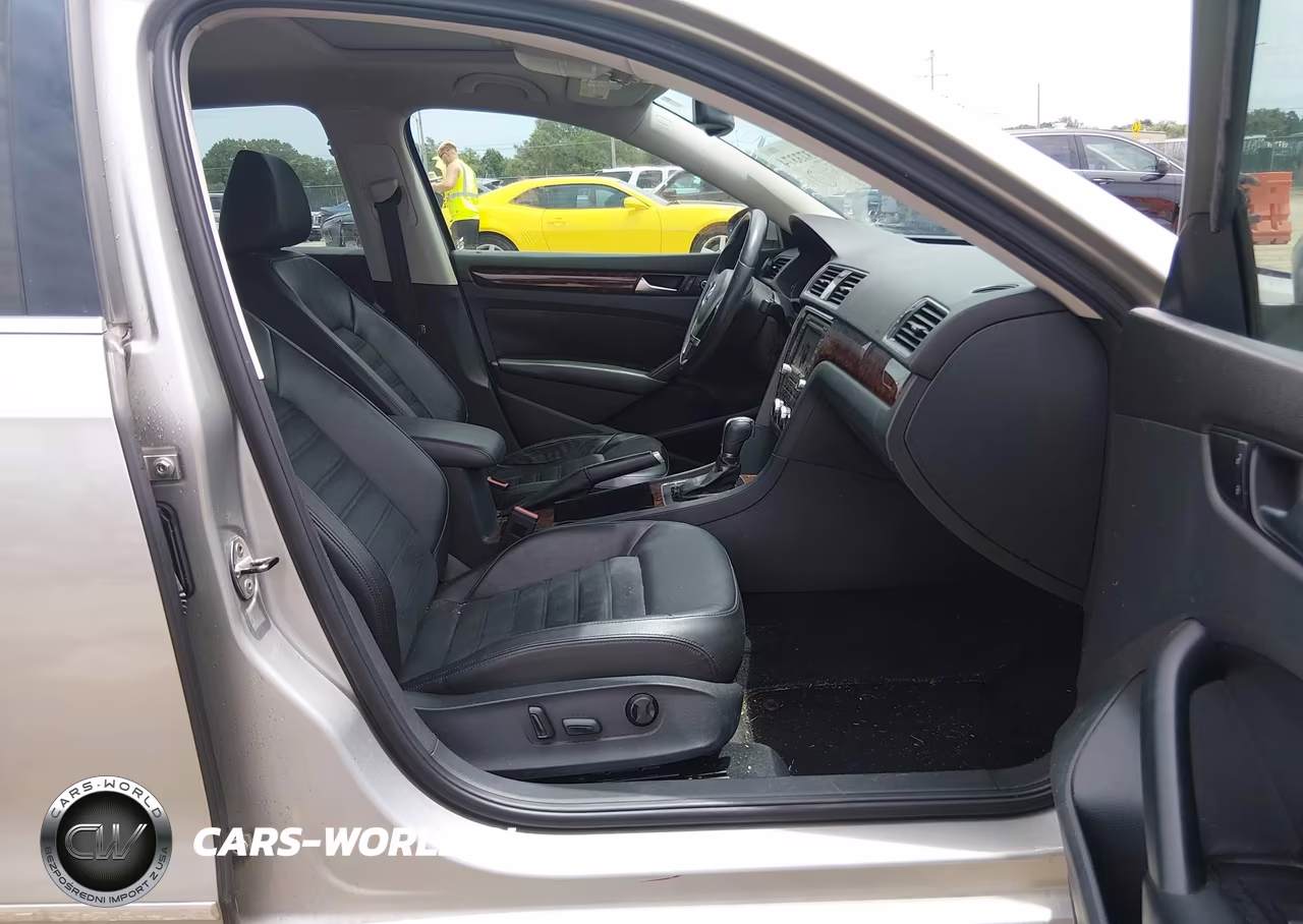 2012 Volkswagen Passat 2.5L Sel Premium VIN:1VWCP7A33CC091503 - 5