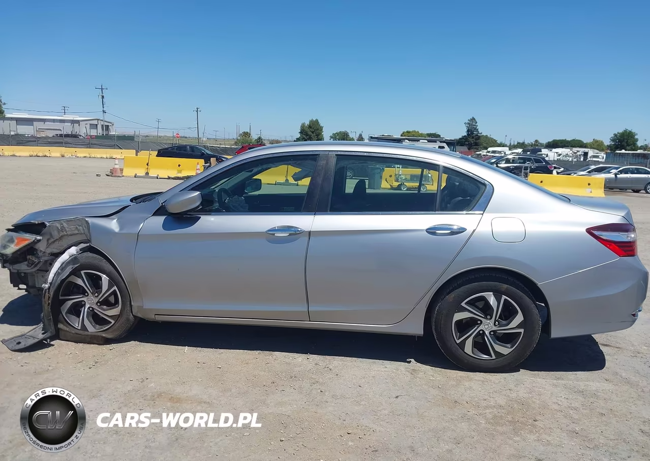 2017 Honda Accord Lx VIN:1HGCR2F38HA206853 - 17