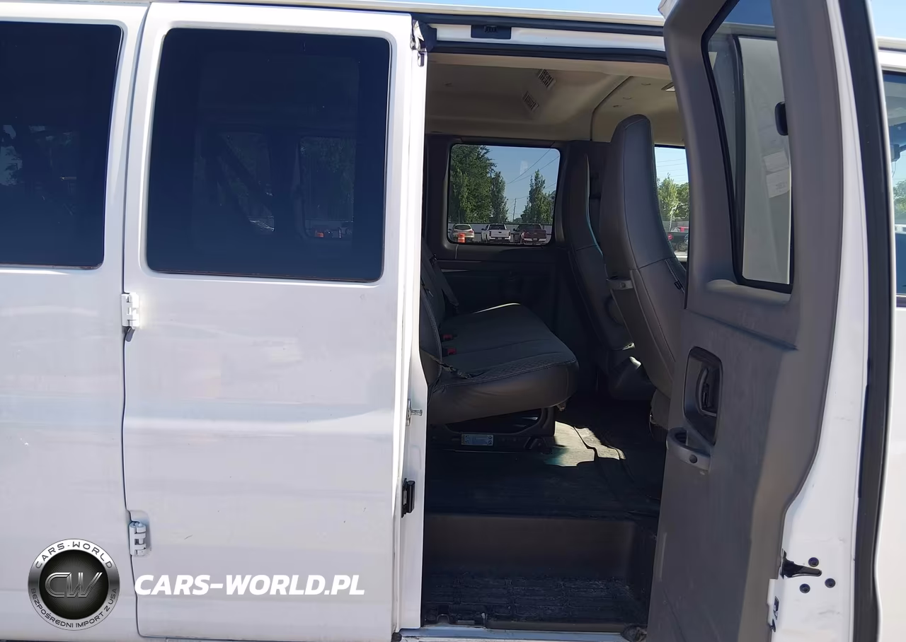 2016 Chevrolet Express 3500 Lt VIN:1GAZGPFG6G1313499 - 8