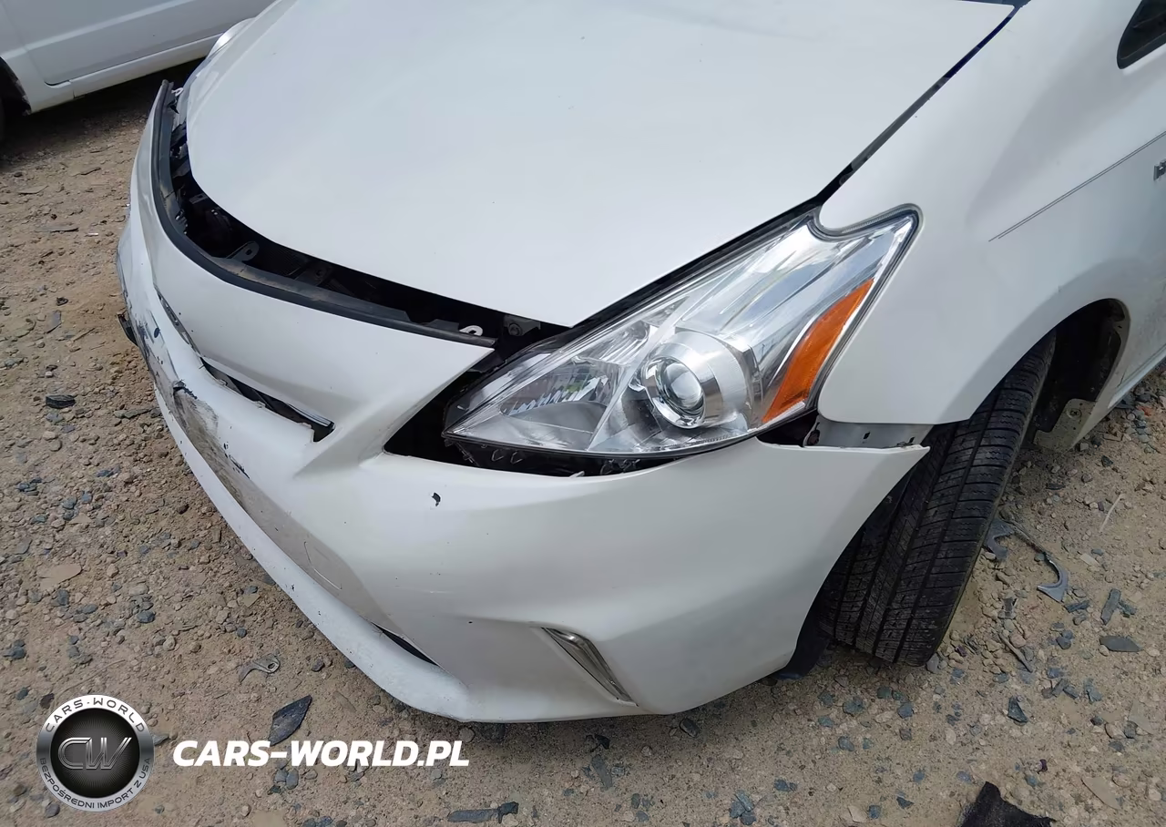 2012 Toyota Prius V Two VIN:JTDZN3EU7C3026121 - 18