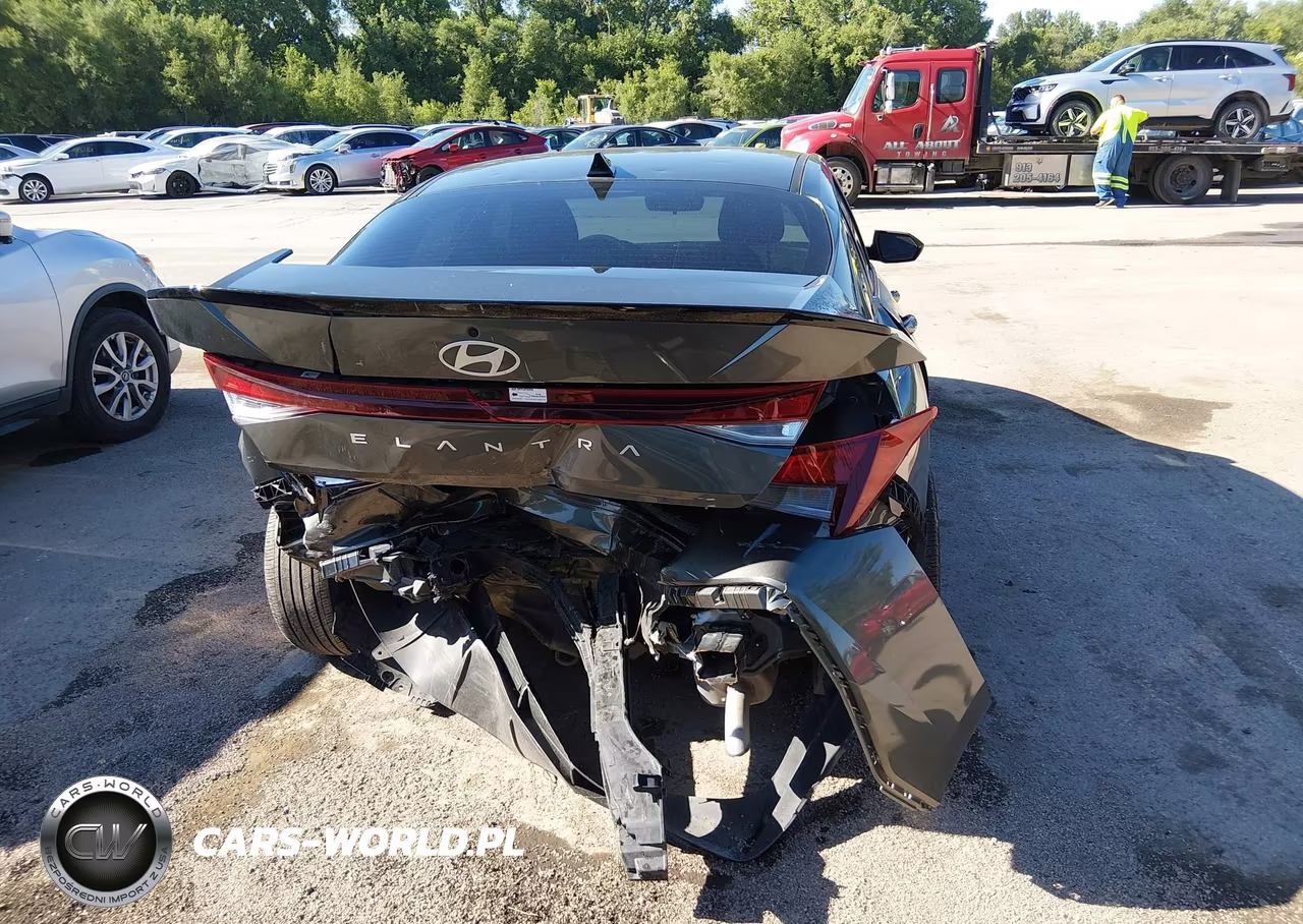 2025 Hyundai Elantra Sel Sport VIN:KMHLM4DG3SU926562 - 16