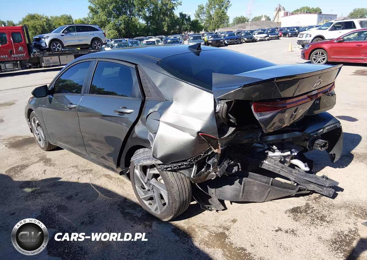 2025 Hyundai Elantra Sel Sport VIN:KMHLM4DG3SU926562 - 3