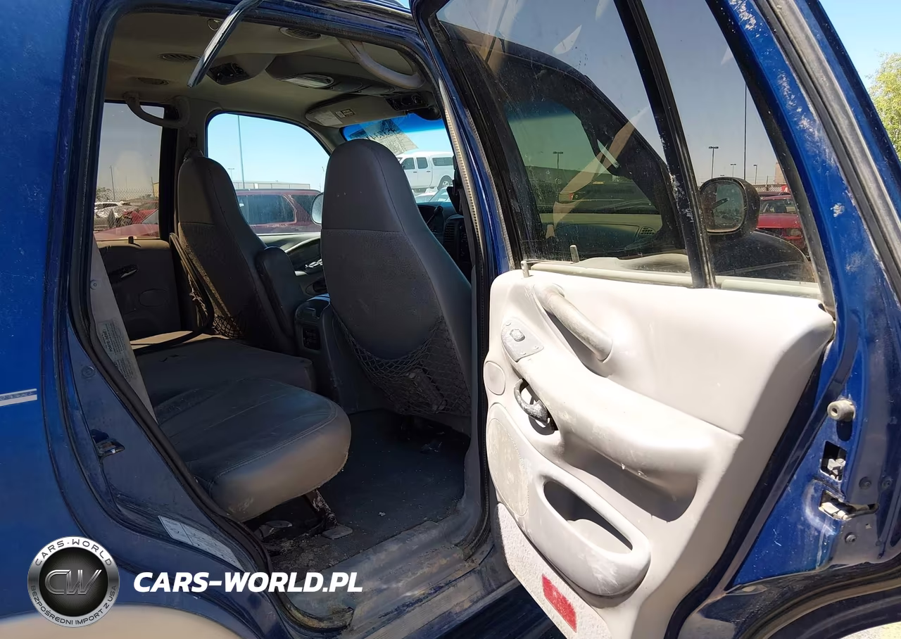 1997 Ford Expedition Eddie Bauer-Xlt VIN:1FMFU18L9VLB37779 - 8