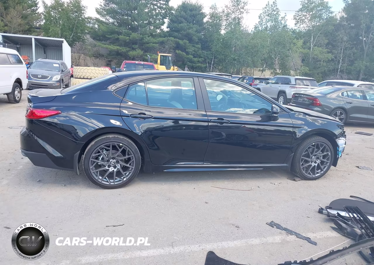 2026 Toyota Camry Se VIN:4T1DAACKXTU746157 - 13