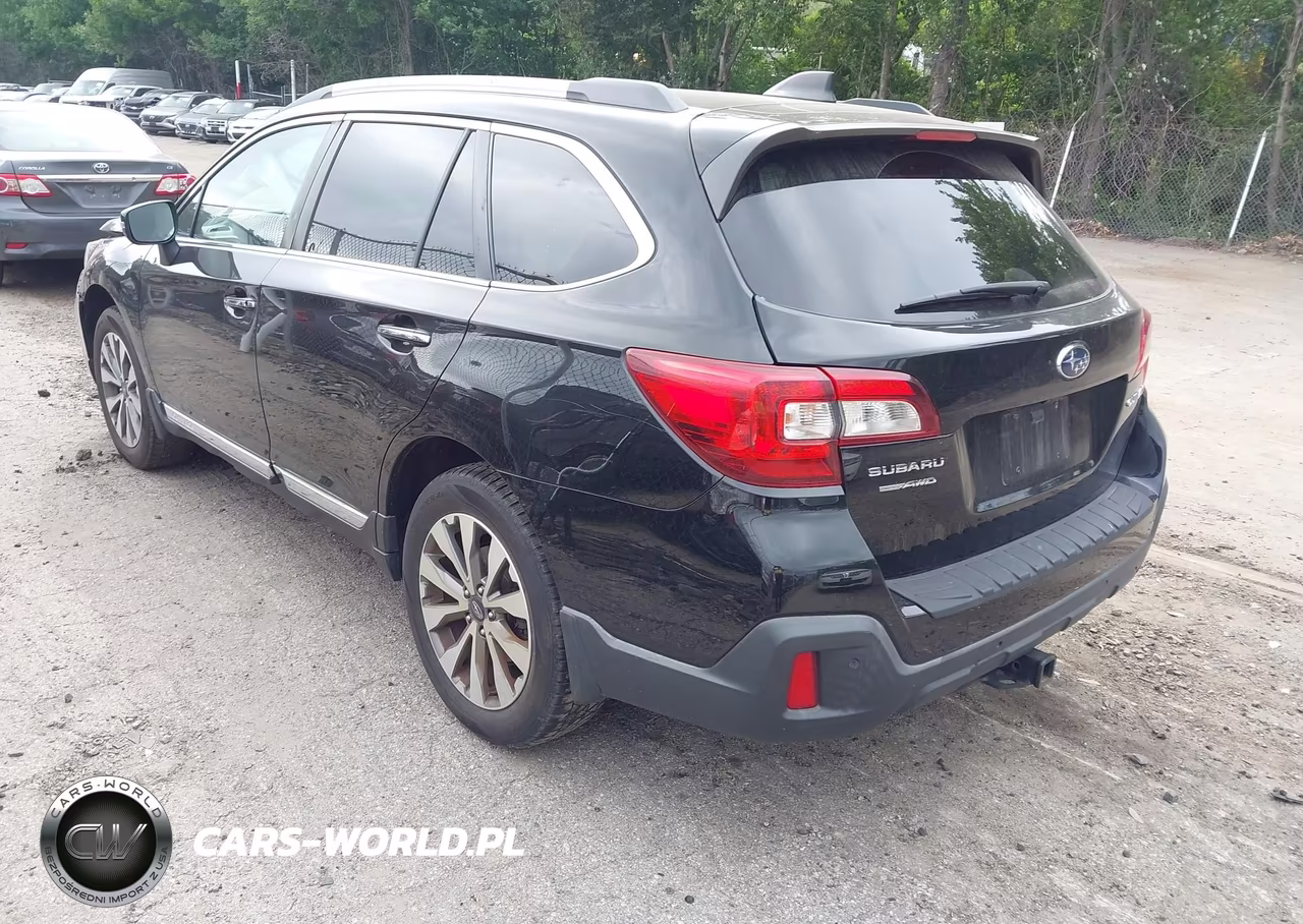 2019 Subaru Outback 2.5I Touring VIN:4S4BSATCXK3234786 - 3