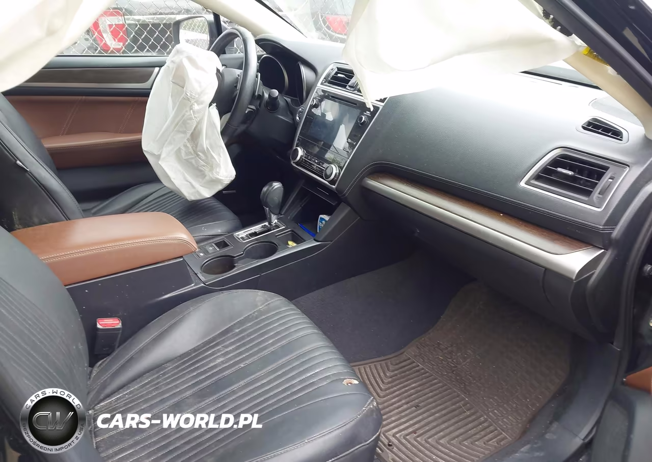 2019 Subaru Outback 2.5I Touring VIN:4S4BSATCXK3234786 - 5