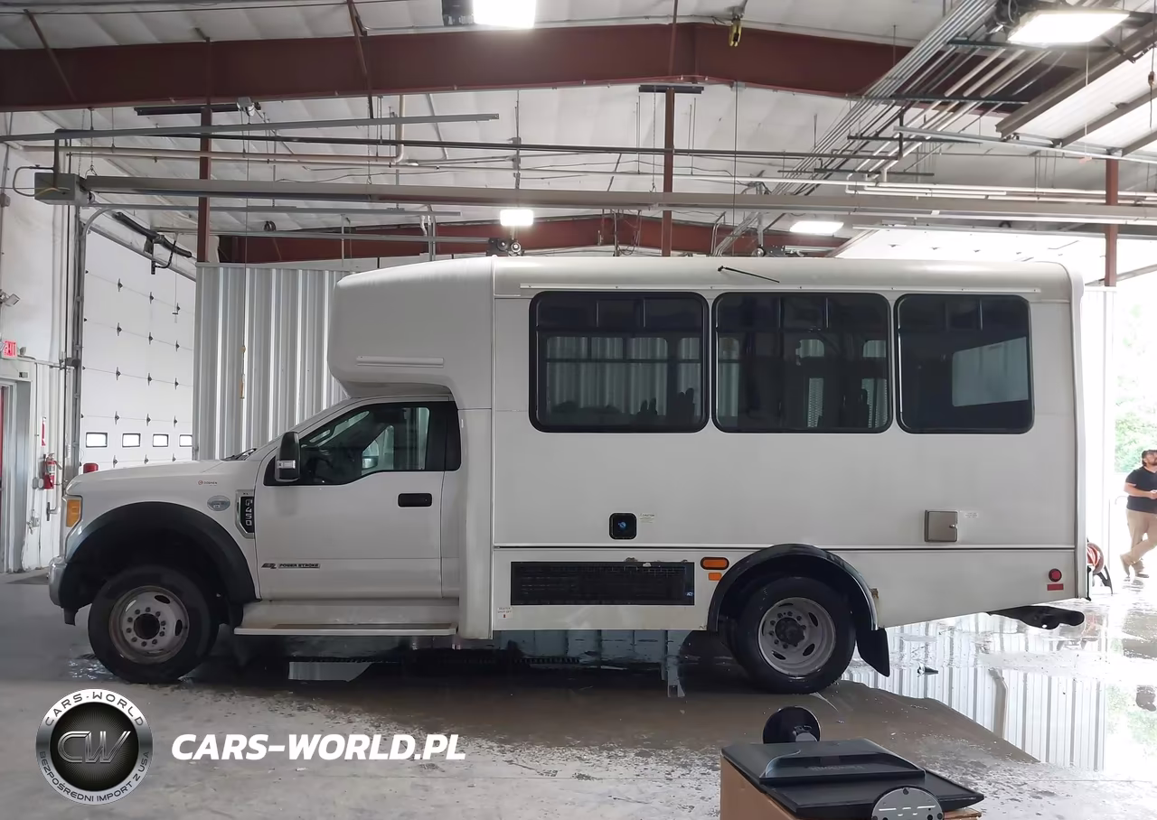 2017 Ford F-450 Chassis Xl VIN:1FDAF4GT1HEE73331 - 19
