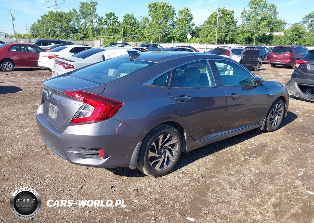 2018 Honda Civic Ex VIN:19XFC2F79JE029295 - 4