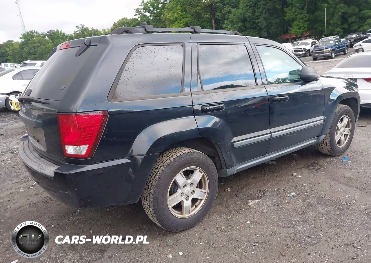2007 Jeep Grand Cherokee Laredo VIN:1J8GR48K87C577099 - 4