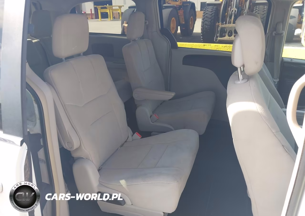 2011 Dodge Grand Caravan Crew VIN:2D4RN5DGXBR678487 - 8