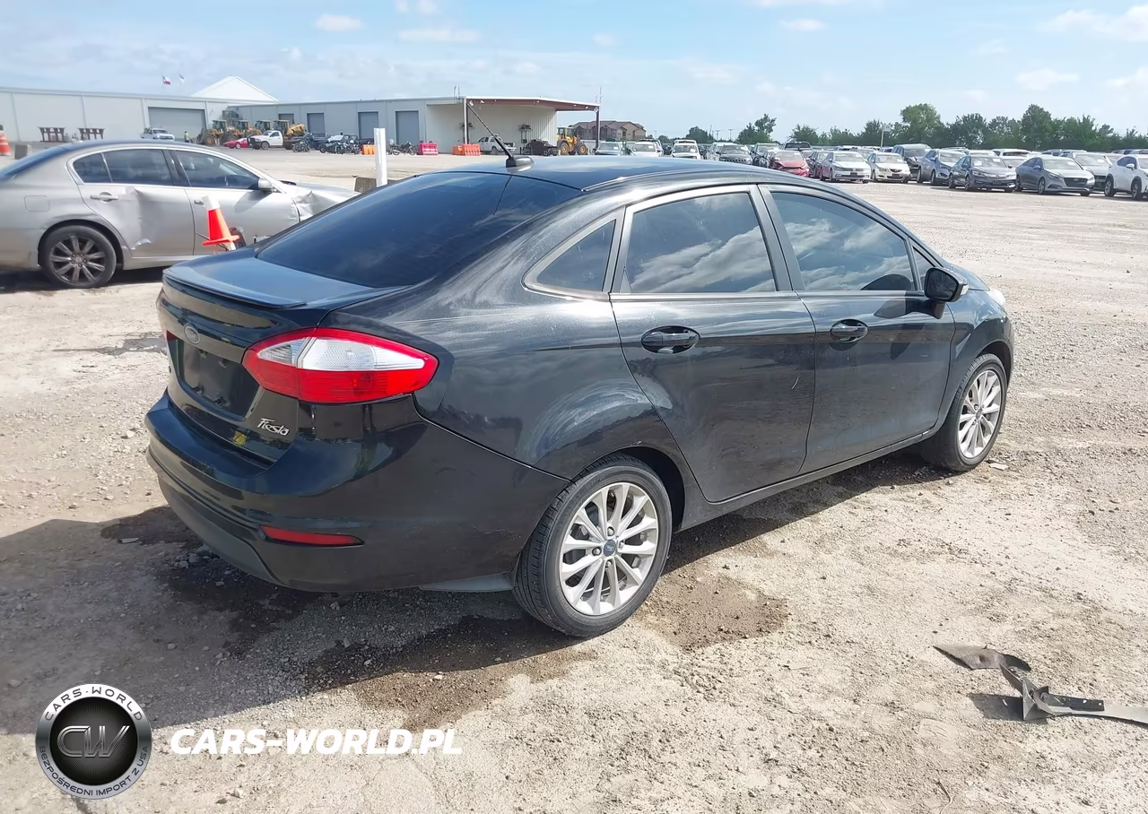 2014 Ford Fiesta Se VIN:3FADP4BJ1EM179945 - 4