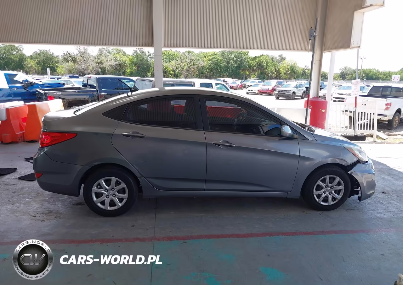 2014 Hyundai Accent Gls VIN:KMHCT4AE0EU636953 - 13