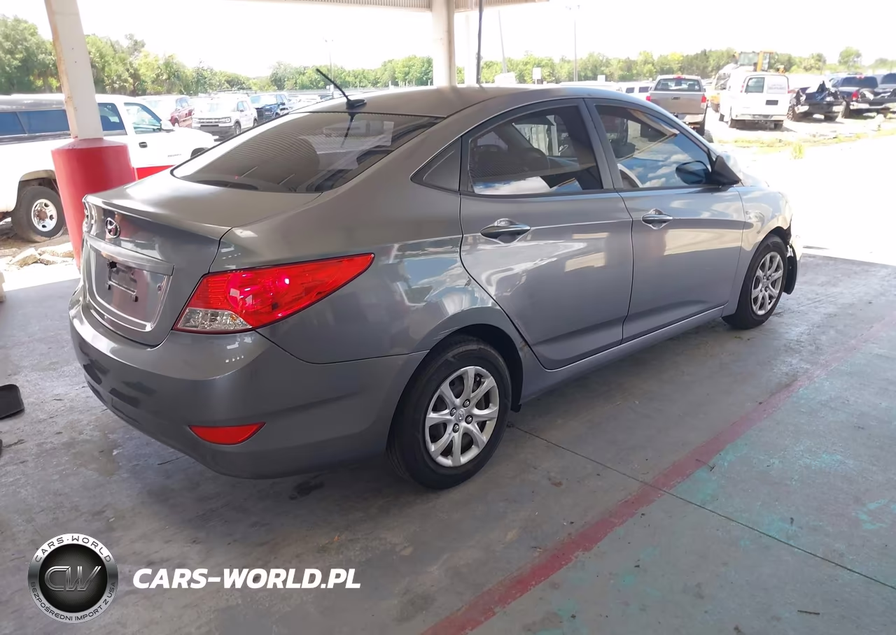 2014 Hyundai Accent Gls VIN:KMHCT4AE0EU636953 - 4