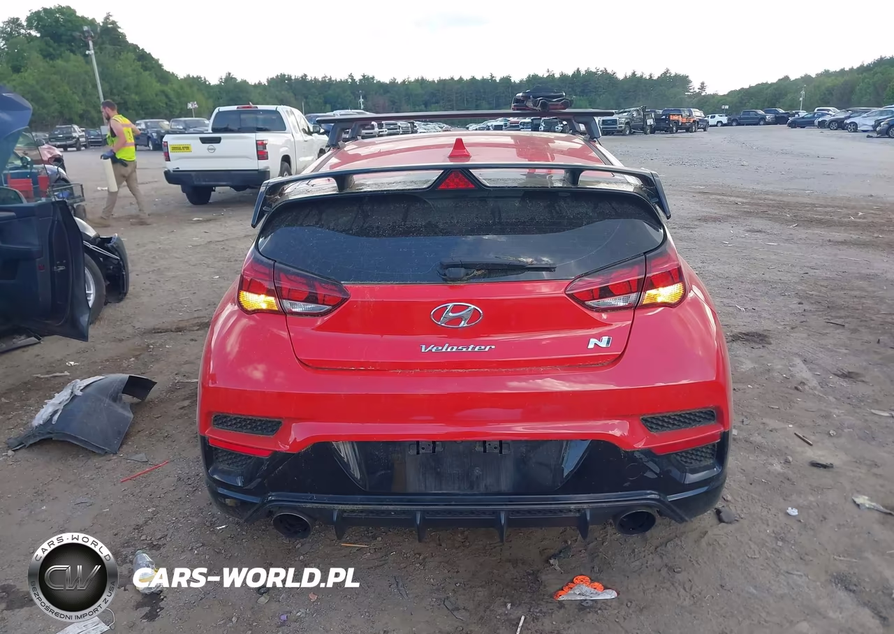 2022 Hyundai Veloster N VIN:KMHT36AH1NU013931 - 15
