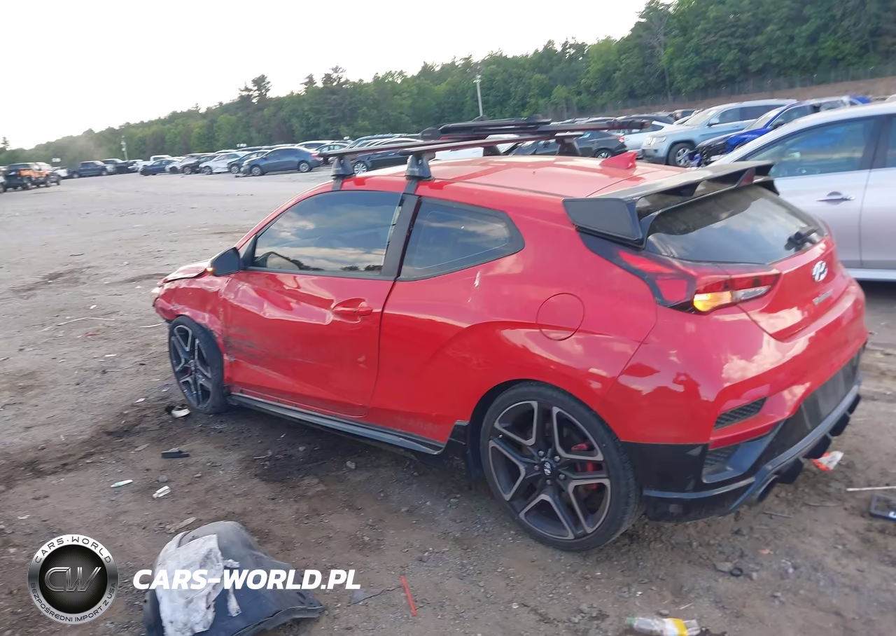 2022 Hyundai Veloster N VIN:KMHT36AH1NU013931 - 3