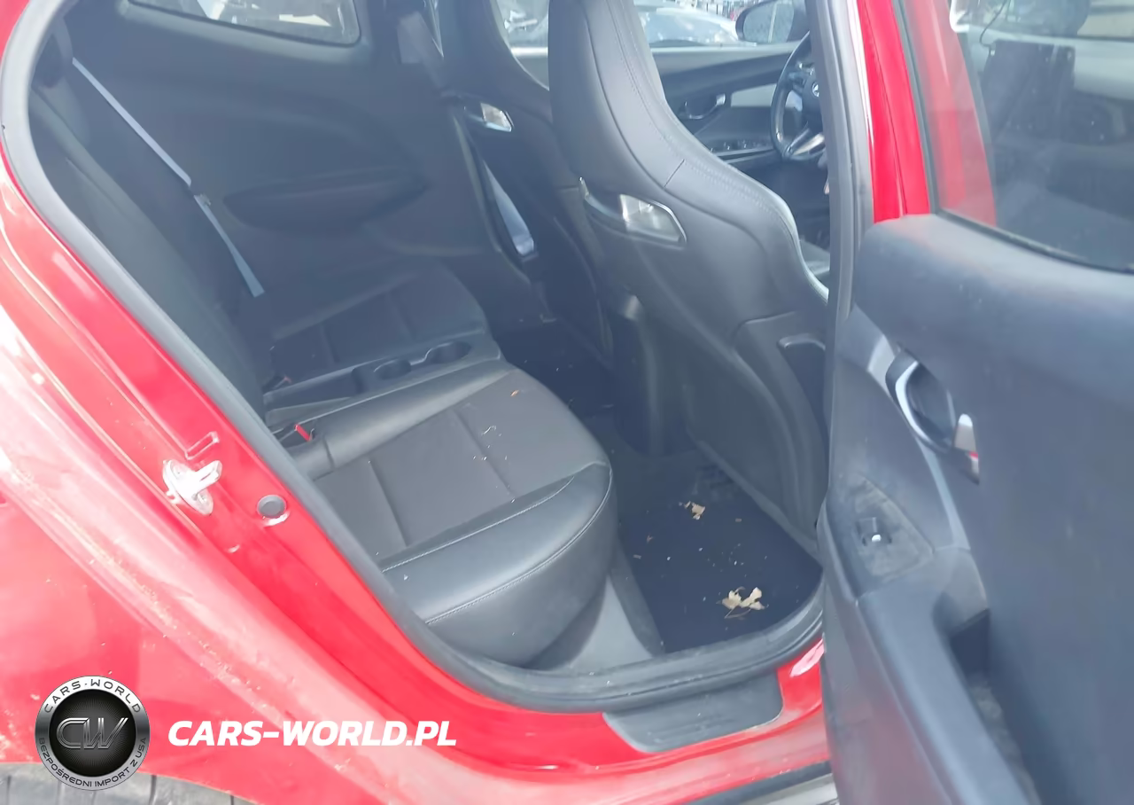 2022 Hyundai Veloster N VIN:KMHT36AH1NU013931 - 8