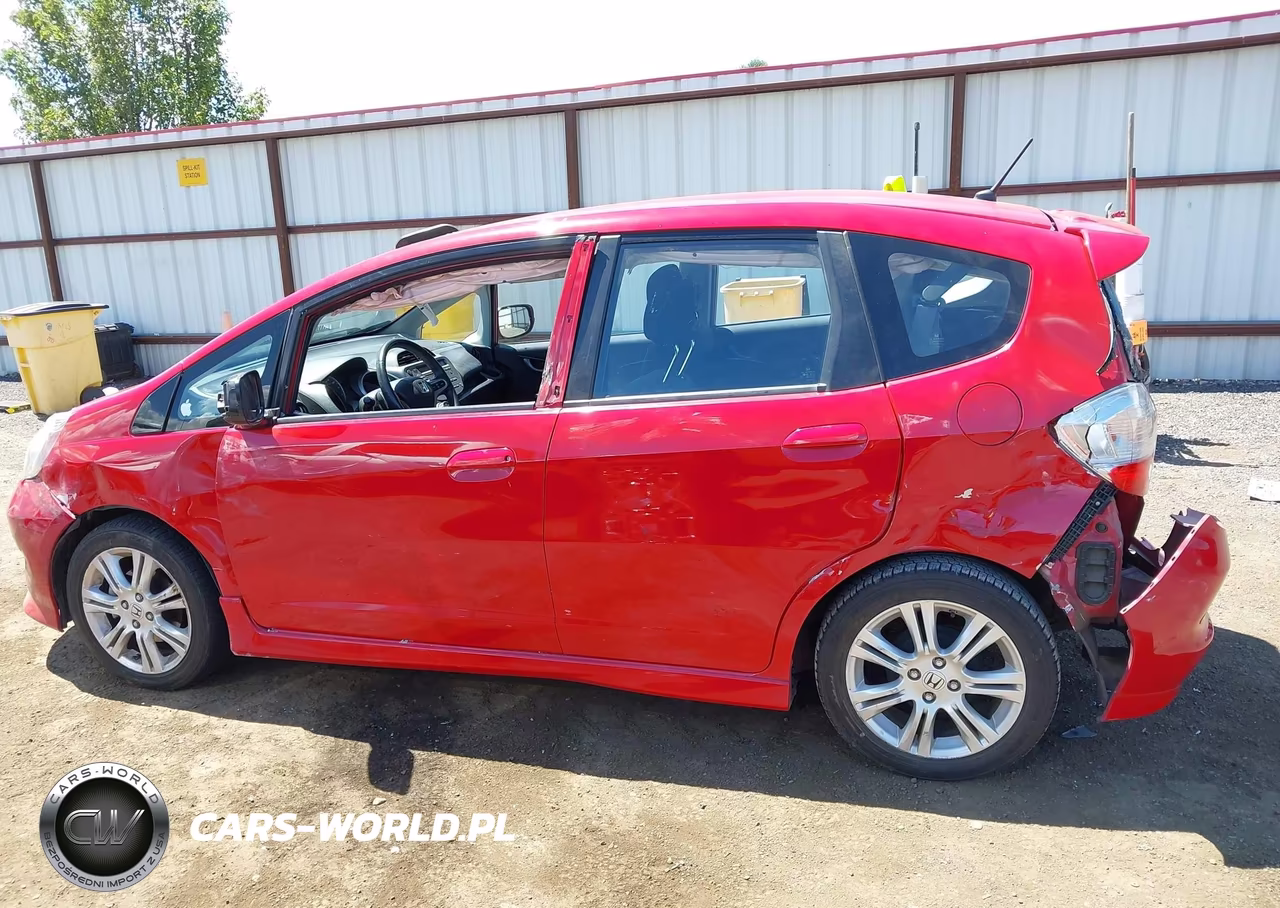 2010 Honda Fit Sport VIN:JHMGE8H40AC004750 - 15