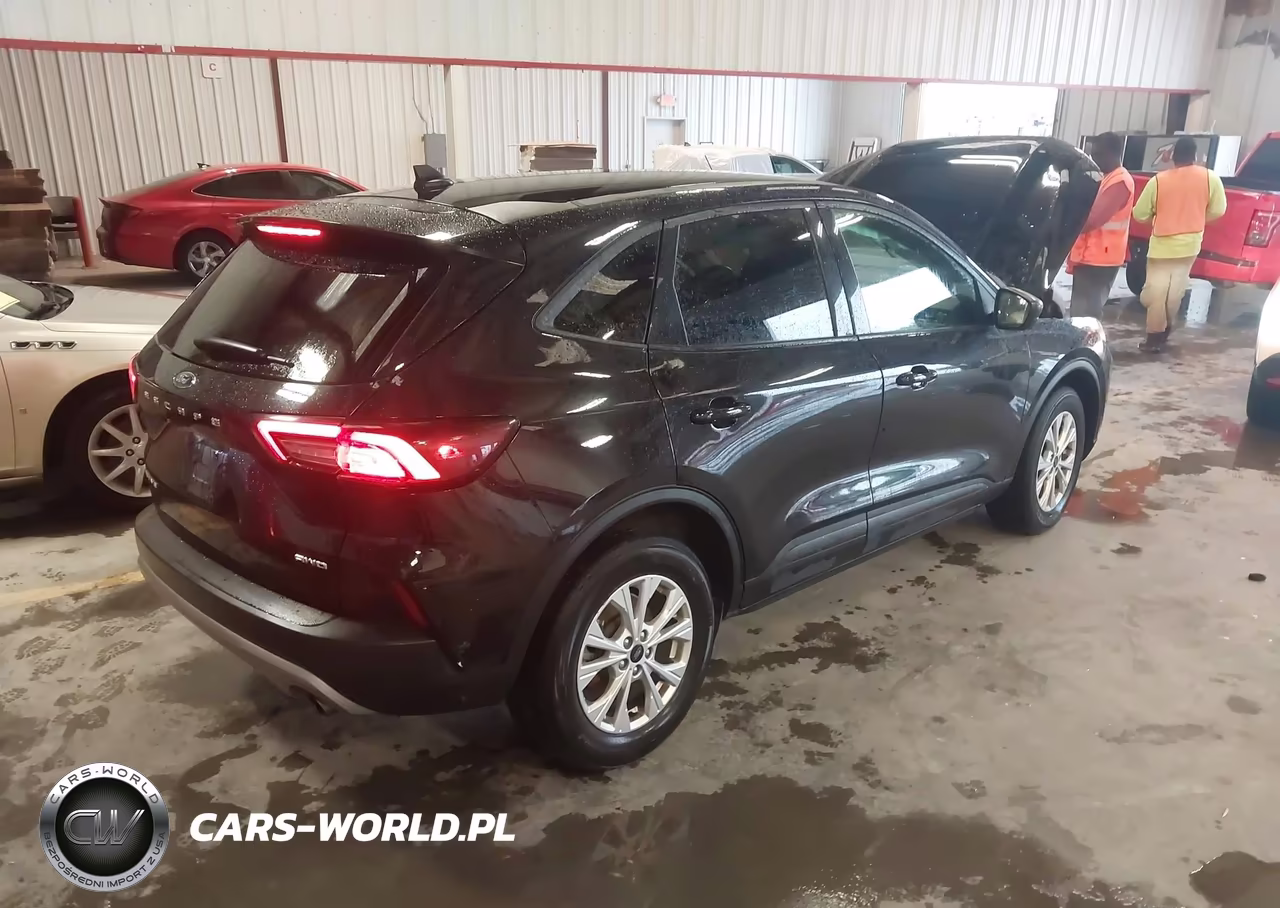 2025 Ford Escape Active VIN:1FMCU9GN8SUA29552 - 4