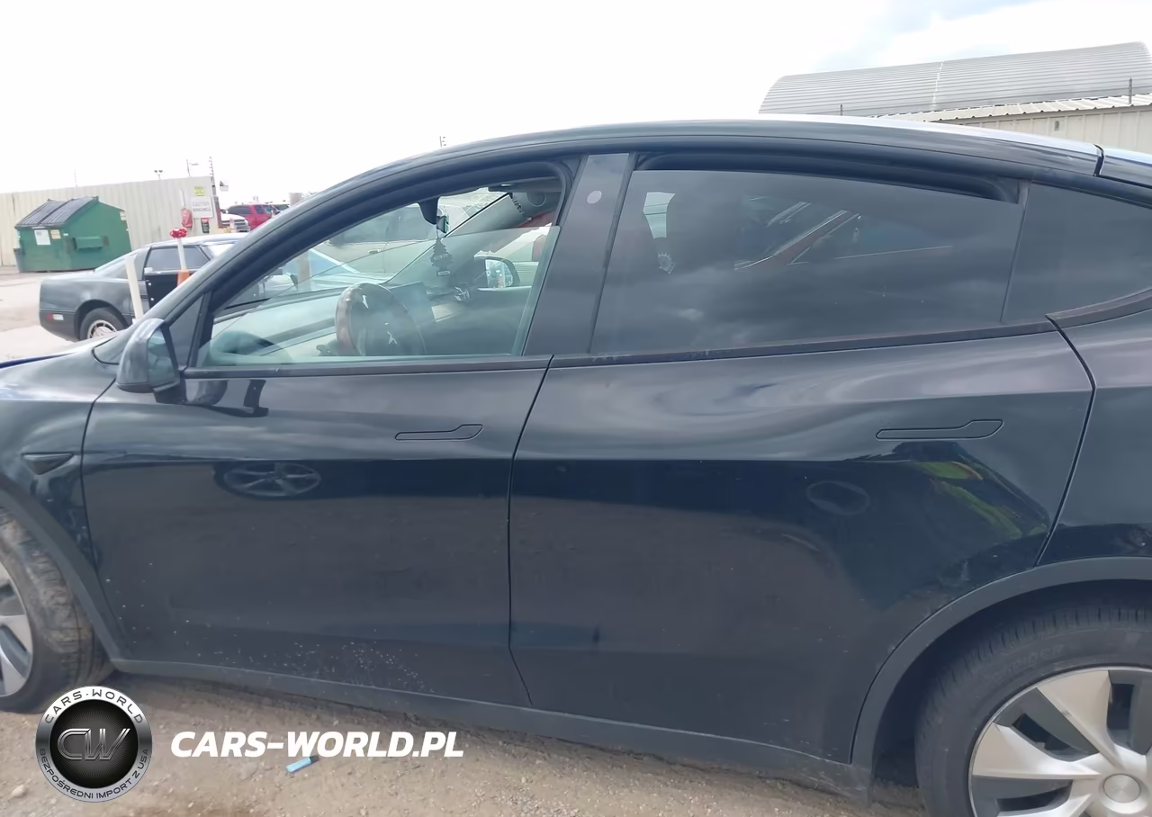 2020 Tesla Model Y Long Range Dual Motor All-Wheel Drive VIN:5YJYGDEE4LF050402 - 13