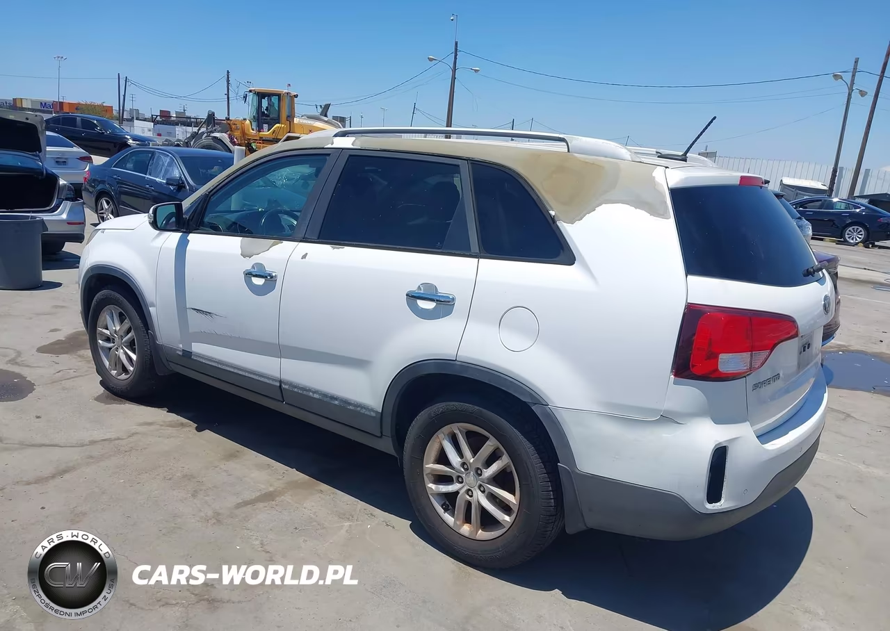 2014 Kia Sorento Lx VIN:5XYKT4A62EG485527 - 3