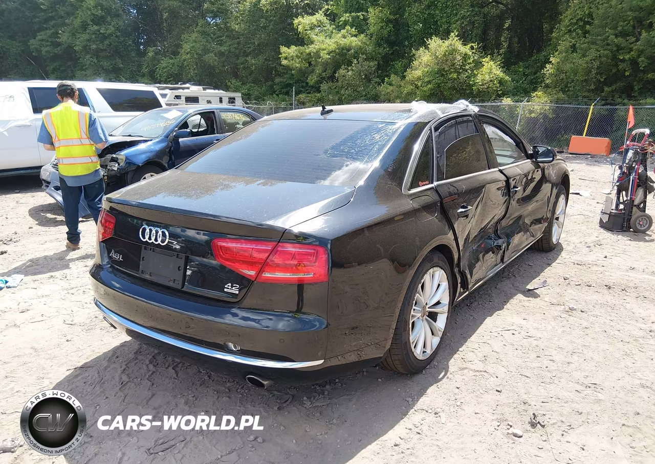 2012 Audi A8 L L 4.2 (Tiptronic) (No Longer Orderable) VIN:WAURVAFD2CN006606 - 4